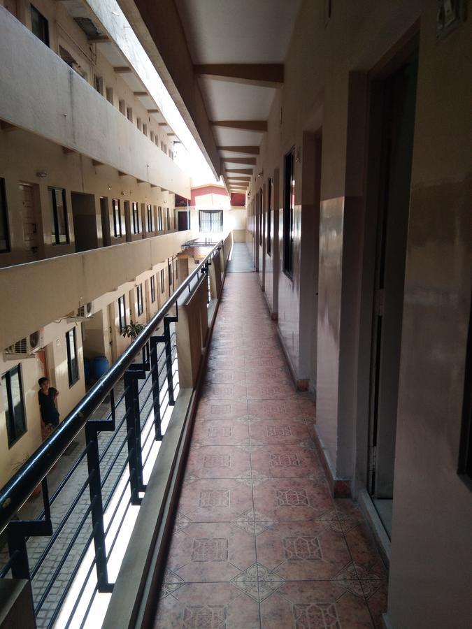 Veekay Tourist Home Bangalore Exterior foto