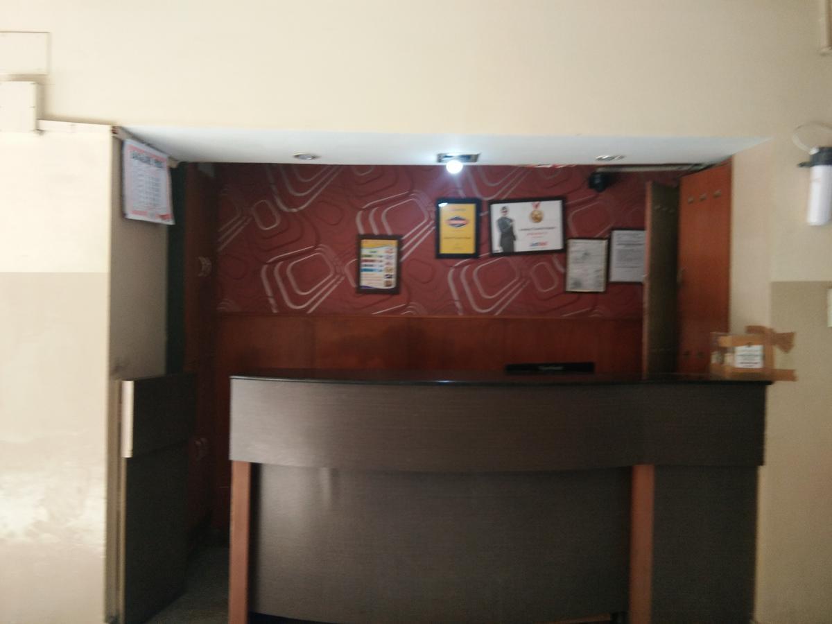 Veekay Tourist Home Bangalore Exterior foto